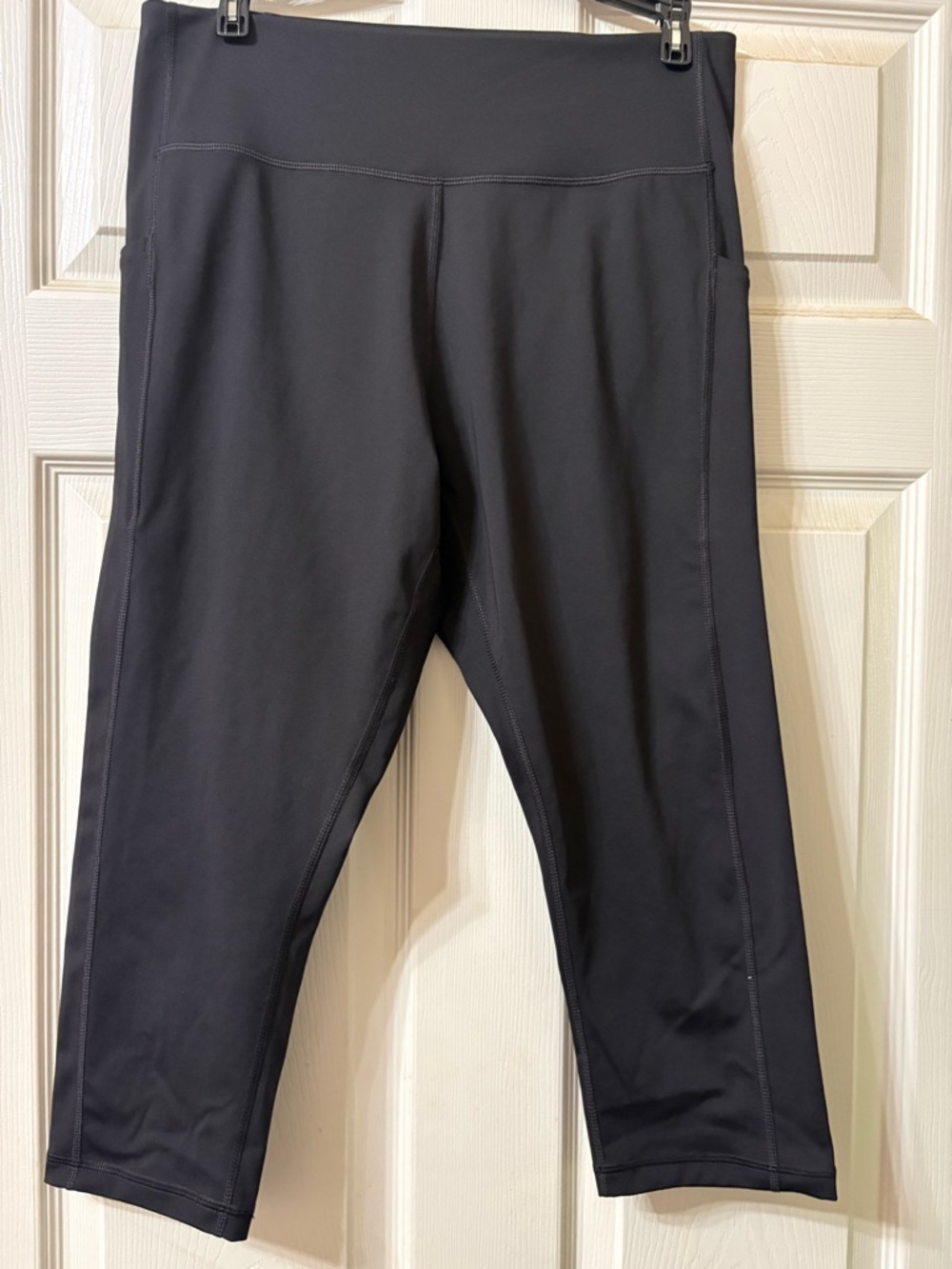Womens TEK Black Active Capri Leggings